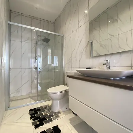 아파트 Stylish 2br Lagoon Views *