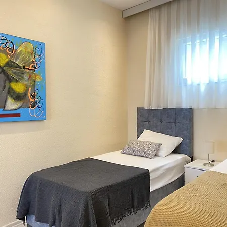 Stylish 2br Lagoon Views *